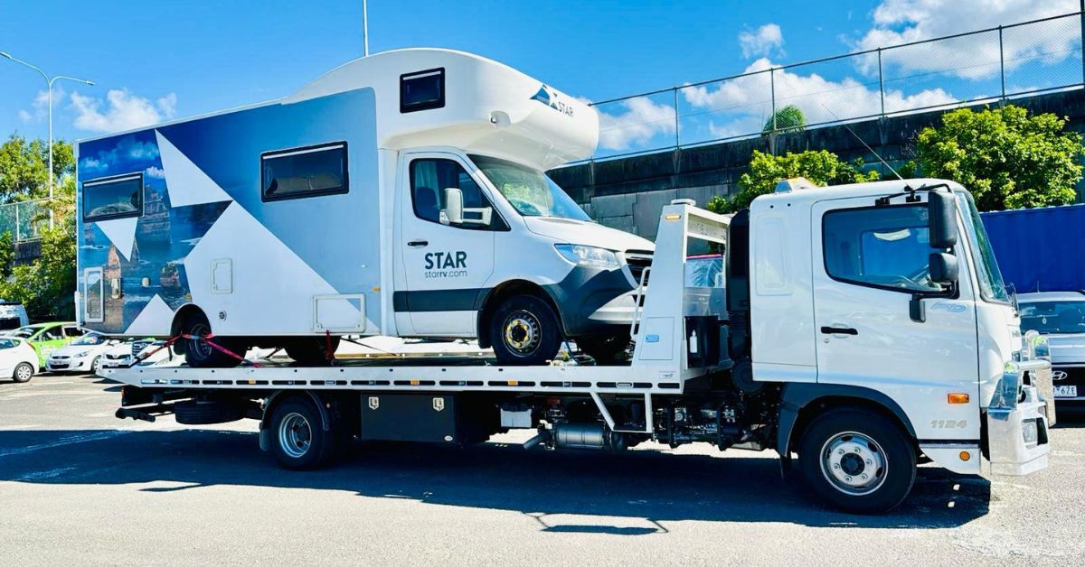 Motorhome Towing Checklist for Max Safety and Smooth Transportation