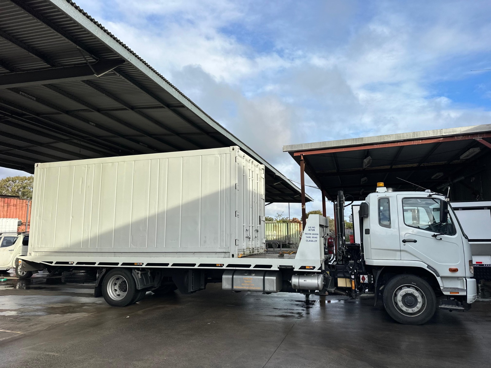 20ft vs 40ft Container Transport: Equipment & Truck Requirements 