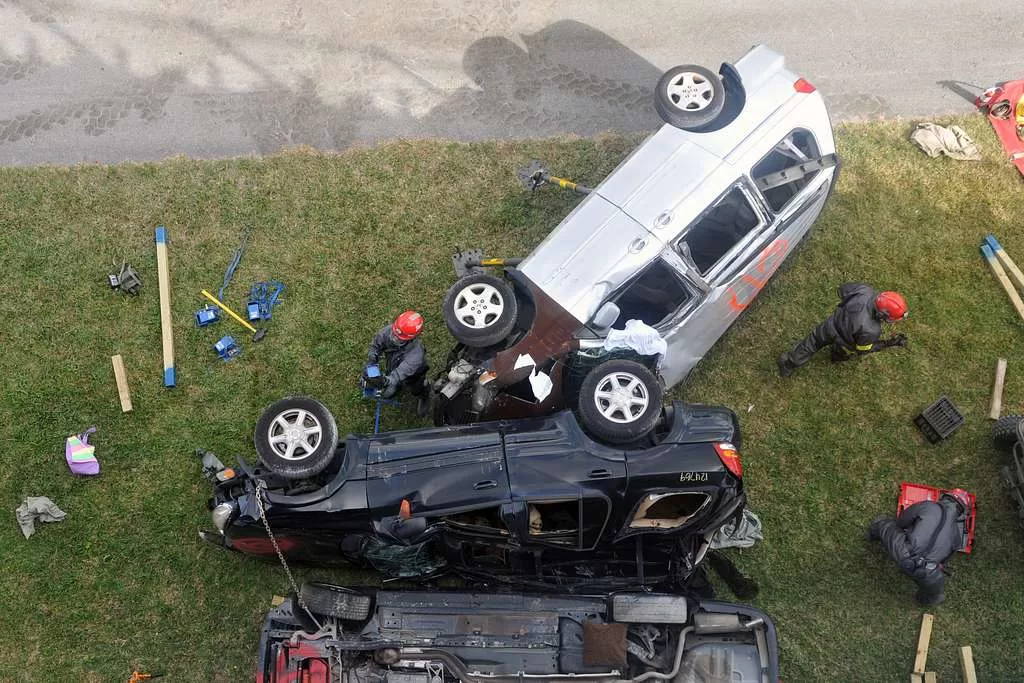 Multi-Vehicle Pile-Up Recovery: How BTR Crew Manage Chain-Reaction Crashes - Brisbane towing and recovery guide