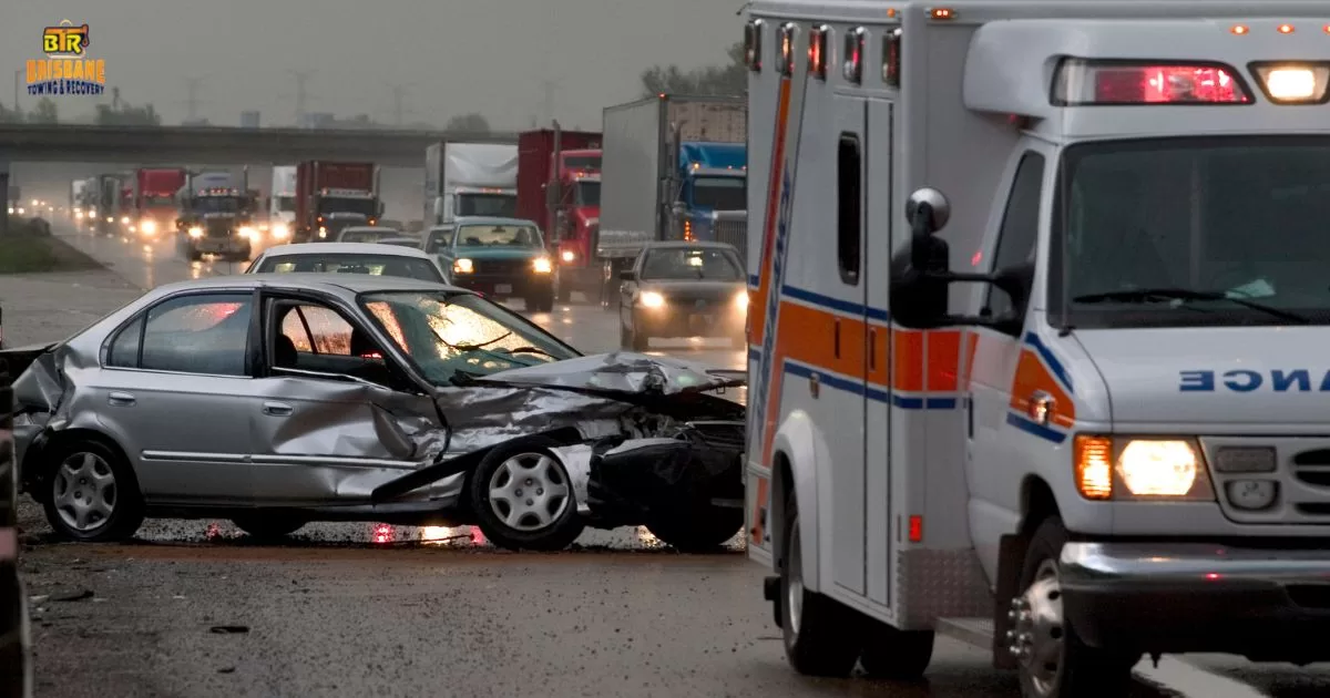 Accident Towing Paperwork: What to Keep for Your Insurance Claim (Tow Invoice, Photos, Storage Receipts) - Brisbane towing and recovery guide