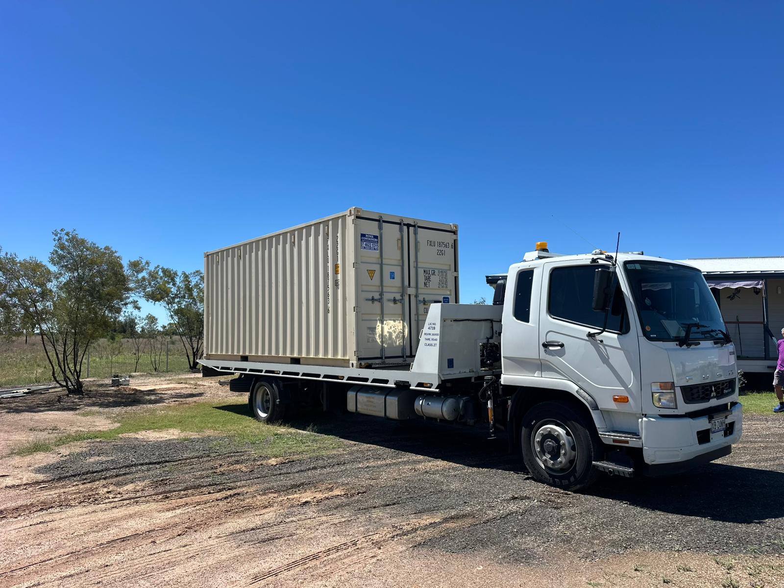 heavy duty tow truck for moving containers, construction equipment, and more
